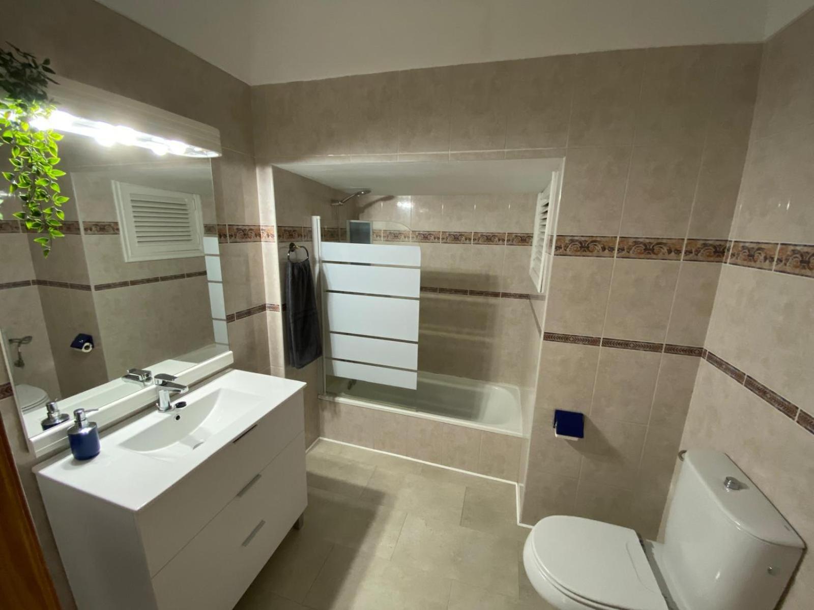 Apartamentos Playa Chica / Playa Las Gaviotas サンタクルスデテネリフェ エクステリア 写真